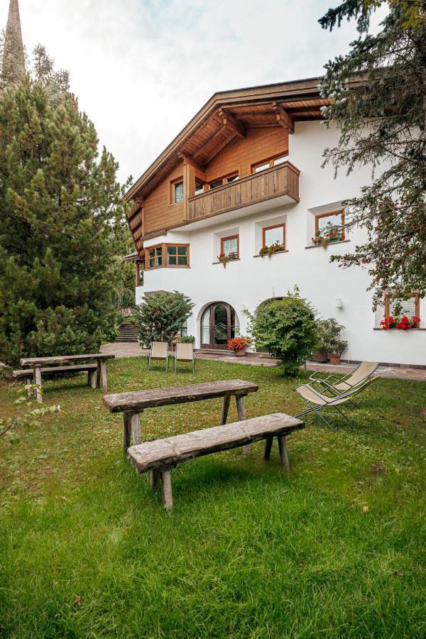 Villa Moroder St. Ulrich in Gröden Exterior foto