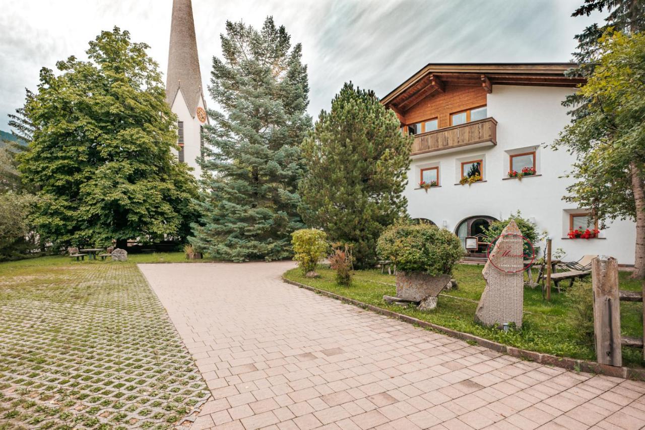 Villa Moroder St. Ulrich in Gröden Exterior foto